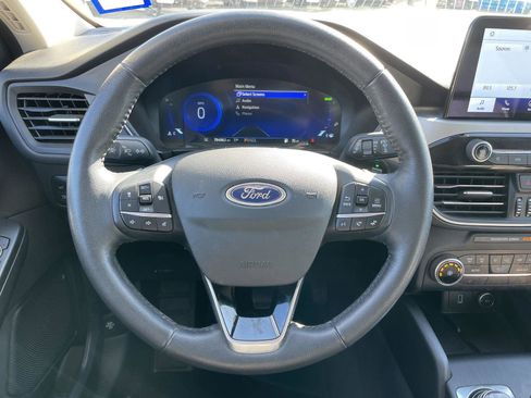 Used 2020 Ford Escape SE Sport image 13