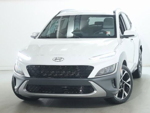 Used 2022 Hyundai Kona Limited w/ Cargo Package image 3