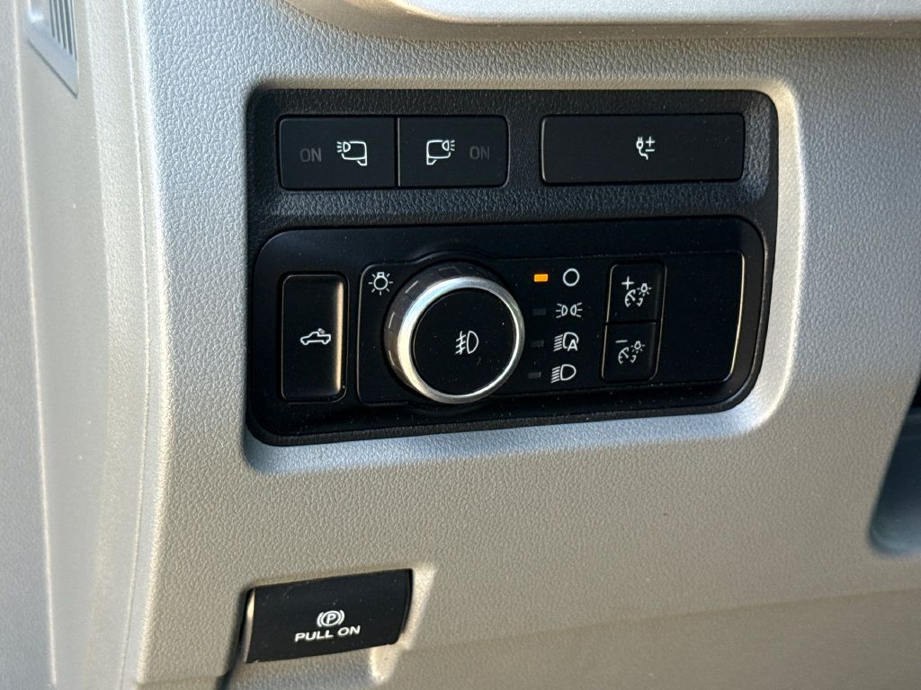 Used 2023 Ford F350 XLT w/ 360-Degree Camera Package AWD/4WD image 23