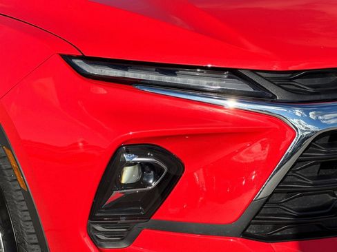 Used 2025 Chevrolet Blazer LT image 9