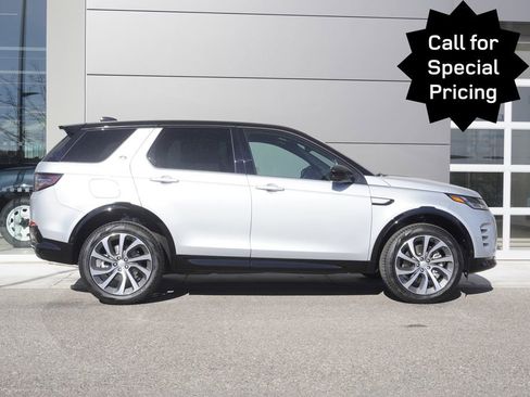 New 2025 Land Rover Discovery Sport Dynamic SE image 7