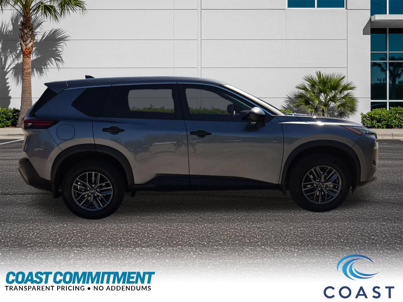 Used 2023 Nissan Rogue S FWD image 5