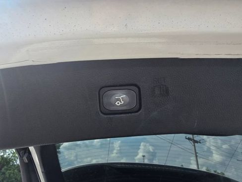 Used 2020 Ford Edge Titanium w/ Equipment Group 301A AWD/4WD image 15