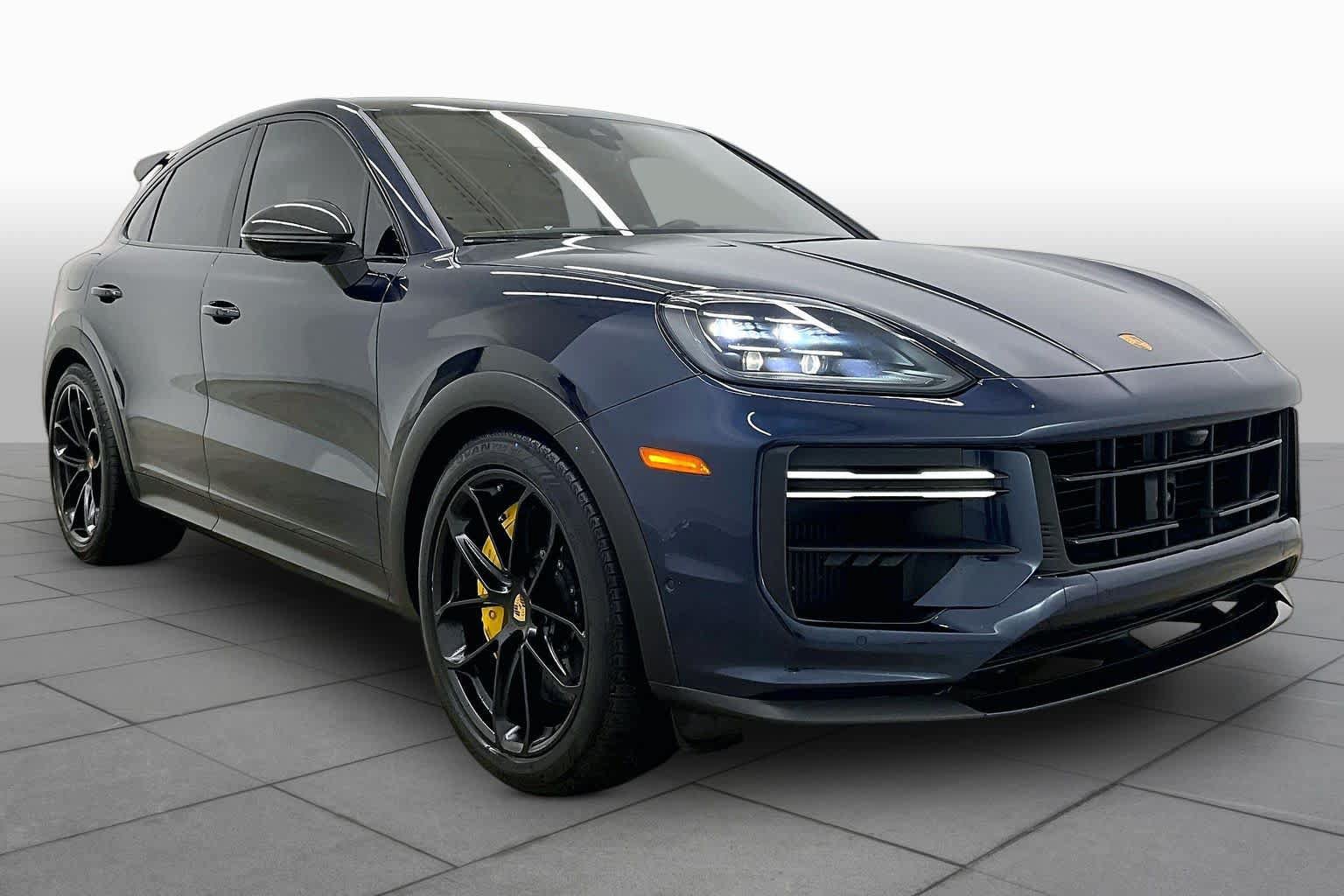 Used 2024 Porsche Cayenne Turbo GT AWD/4WD image 3