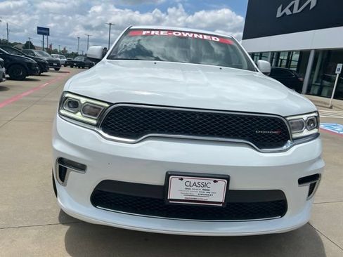 Used 2022 Dodge Durango SXT w/ Anodized Platinum Package RWD image 2