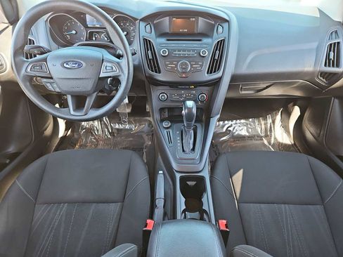Used 2016 Ford Focus SE image 15