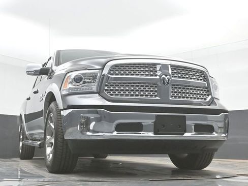 Used 2016 RAM 1500 Laramie w/ Convenience Group AWD/4WD image 40
