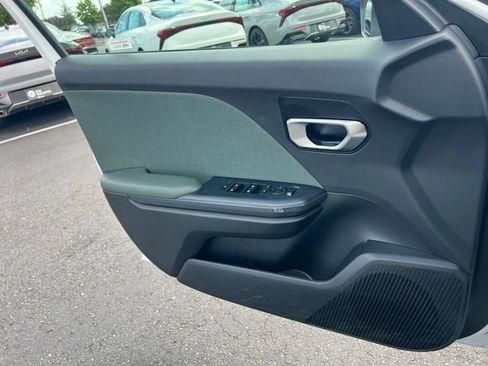 Certified 2025 Kia K4 EX FWD image 17