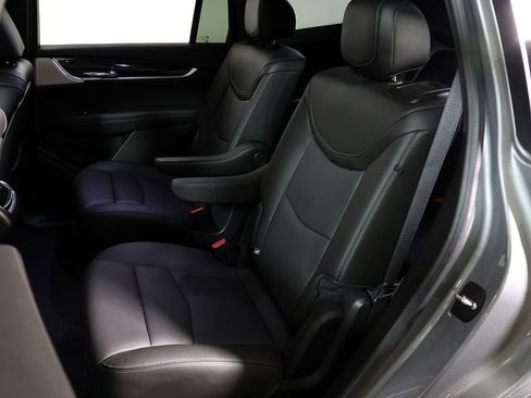 Used 2023 Cadillac XT6 Premium Luxury w/ LPO, Floor Liner Package AWD/4WD image 13