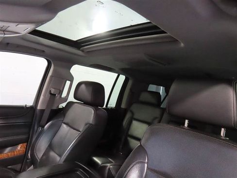 Used 2015 Chevrolet Suburban LTZ AWD/4WD image 18