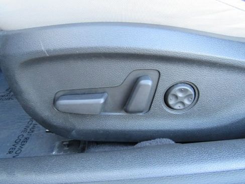 Used 2017 Hyundai Sonata Plug-In Hybrid image 13