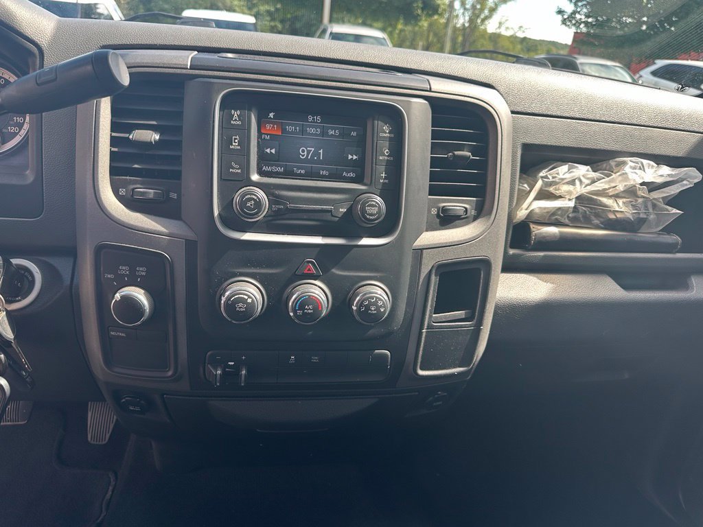 Used 2014 RAM 2500 Tradesman w/ Chrome Appearance Group AWD/4WD image 15
