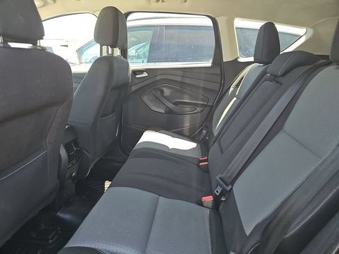 Used 2019 Ford Escape SE FWD image 8