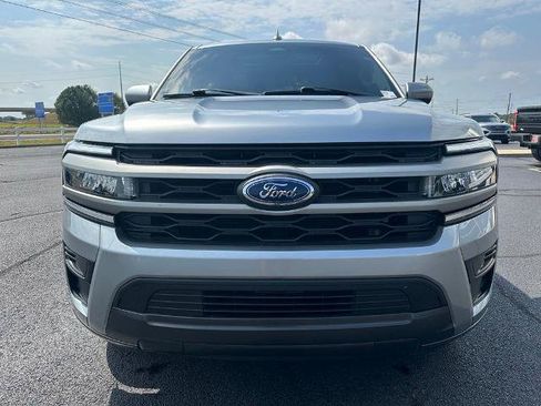 Certified 2023 Ford Expedition XLT RWD image 3