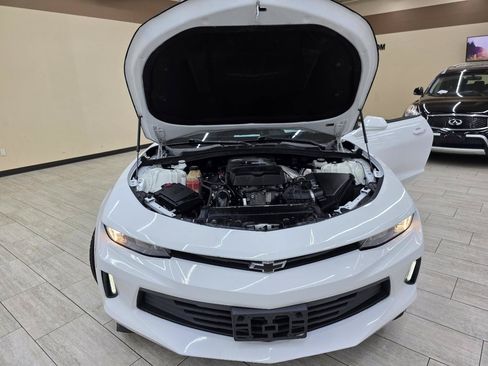 Used 2017 Chevrolet Camaro LT RWD image 40