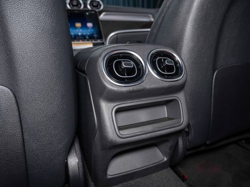 Certified 2026 Mercedes-Benz GLC 300 image 25