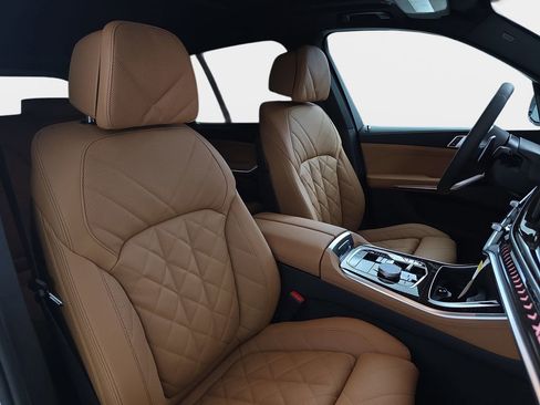 New 2026 BMW X5 xDrive40i w/ M Sport Package image 9