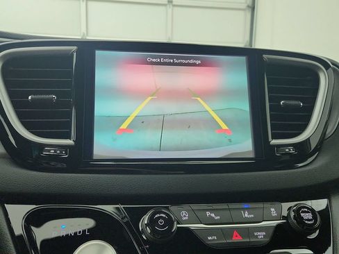 New 2027 Chrysler Pacifica LX FWD image 24
