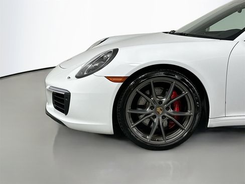 Certified 2017 Porsche 911 Carrera 4S image 11