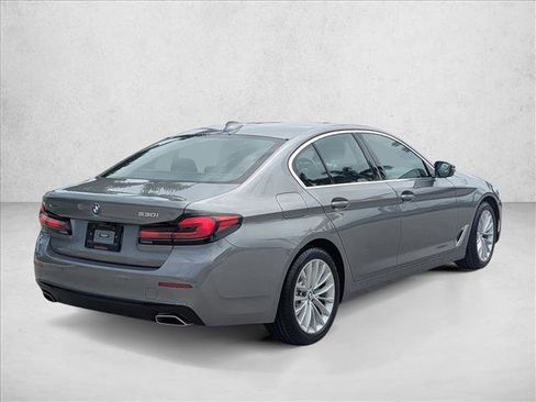 Certified 2023 BMW 530i xDrive w/ Premium Package AWD/4WD image 5