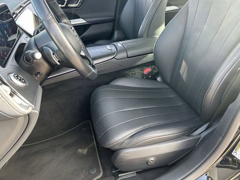 Used 2025 Mercedes-Benz E 350 Sedan w/ Winter Package image 21