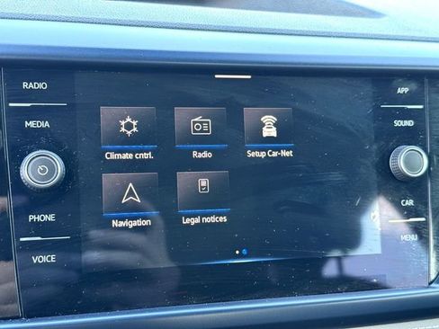 Used 2024 Volkswagen Taos SE w/ Panoramic Sunroof Package image 21