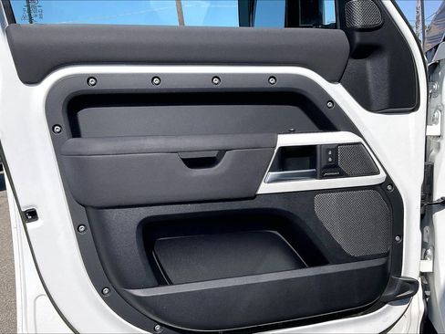 Certified 2023 Land Rover Defender 110 S AWD/4WD image 19