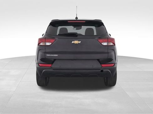 Used 2026 Chevrolet TrailBlazer LS FWD image 27