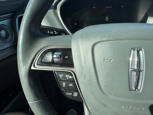 Used 2019 Lincoln Nautilus Reserve w/ Ultimate Package AWD/4WD image 17