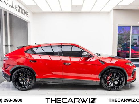 Used 2023 Lamborghini Urus Performante AWD/4WD image 37