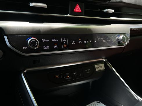 New 2026 Kia Carnival SX Prestige FWD image 25