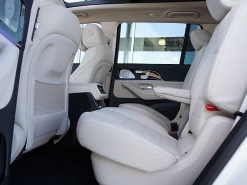 New 2026 Mercedes-Benz GLS 450 4MATIC image 30