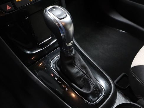 Used 2020 Buick Encore Preferred w/ Safety Package image 33