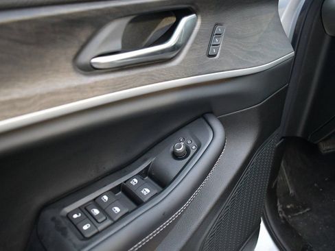 New 2025 Jeep Grand Cherokee Limited w/ Trailer Tow Package image 14