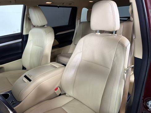 Used 2015 Toyota Highlander XLE AWD/4WD image 11