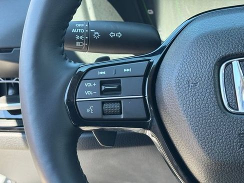 Certified 2025 Honda Accord Touring image 24