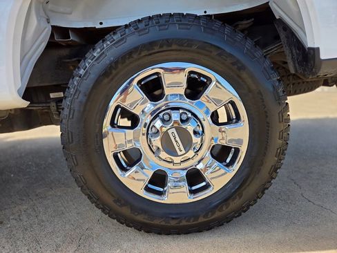 Used 2024 Ford F250 Lariat w/ Chrome Package AWD/4WD image 31