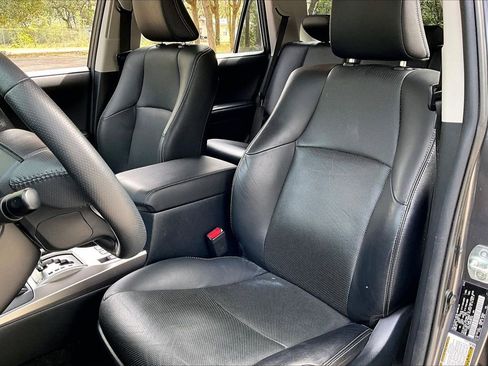 Used 2022 Toyota 4Runner Limited image 18