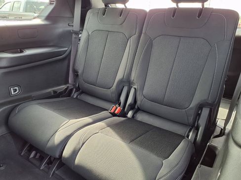 Used 2024 Jeep Grand Cherokee L Laredo RWD image 17