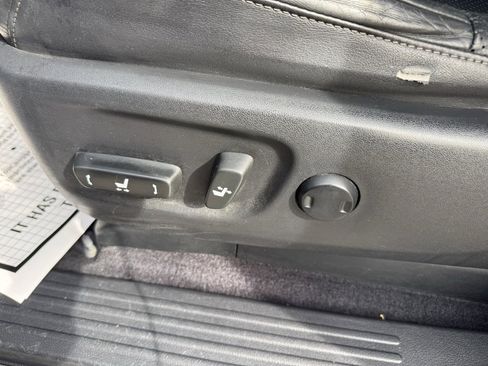 Used 2011 Lexus GX 460 Premium image 18