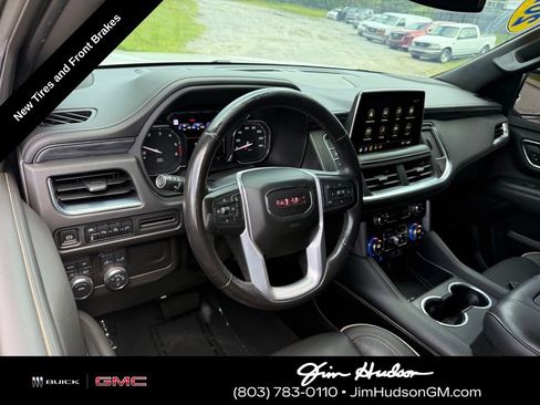 Used 2021 GMC Yukon SLT w/ Rear Media and Nav Package AWD/4WD image 4