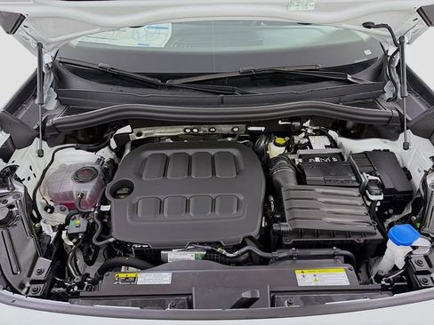 New 2026 Volkswagen Tiguan SE FWD image 29