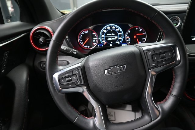 Used 2024 Chevrolet Blazer RS w/ Driver Confidence II Package FWD image 8