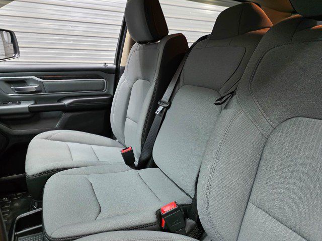 Used 2020 RAM 1500 Big Horn AWD/4WD image 19