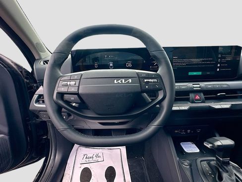 New 2026 Kia K4 EX FWD image 11