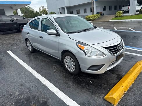 Used 2018 Nissan Versa S Plus FWD image 20