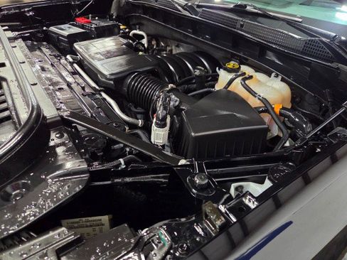 Used 2022 GMC Sierra 1500 AT4 w/ AT4 Premium Package image 97