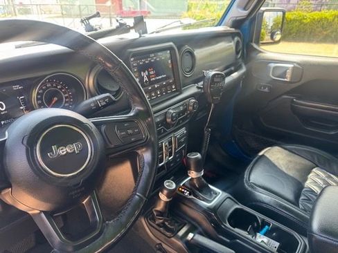 Used 2020 Jeep Gladiator Sport w/ Quick Order Package 24S AWD/4WD image 26