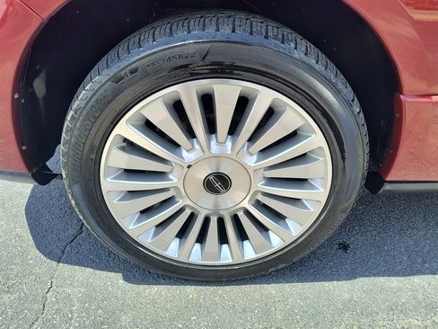 Used 2016 Lincoln Navigator Reserve AWD/4WD image 9