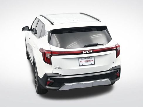 Used 2024 Kia Seltos SX w/ SX Sunroof Package AWD/4WD image 28
